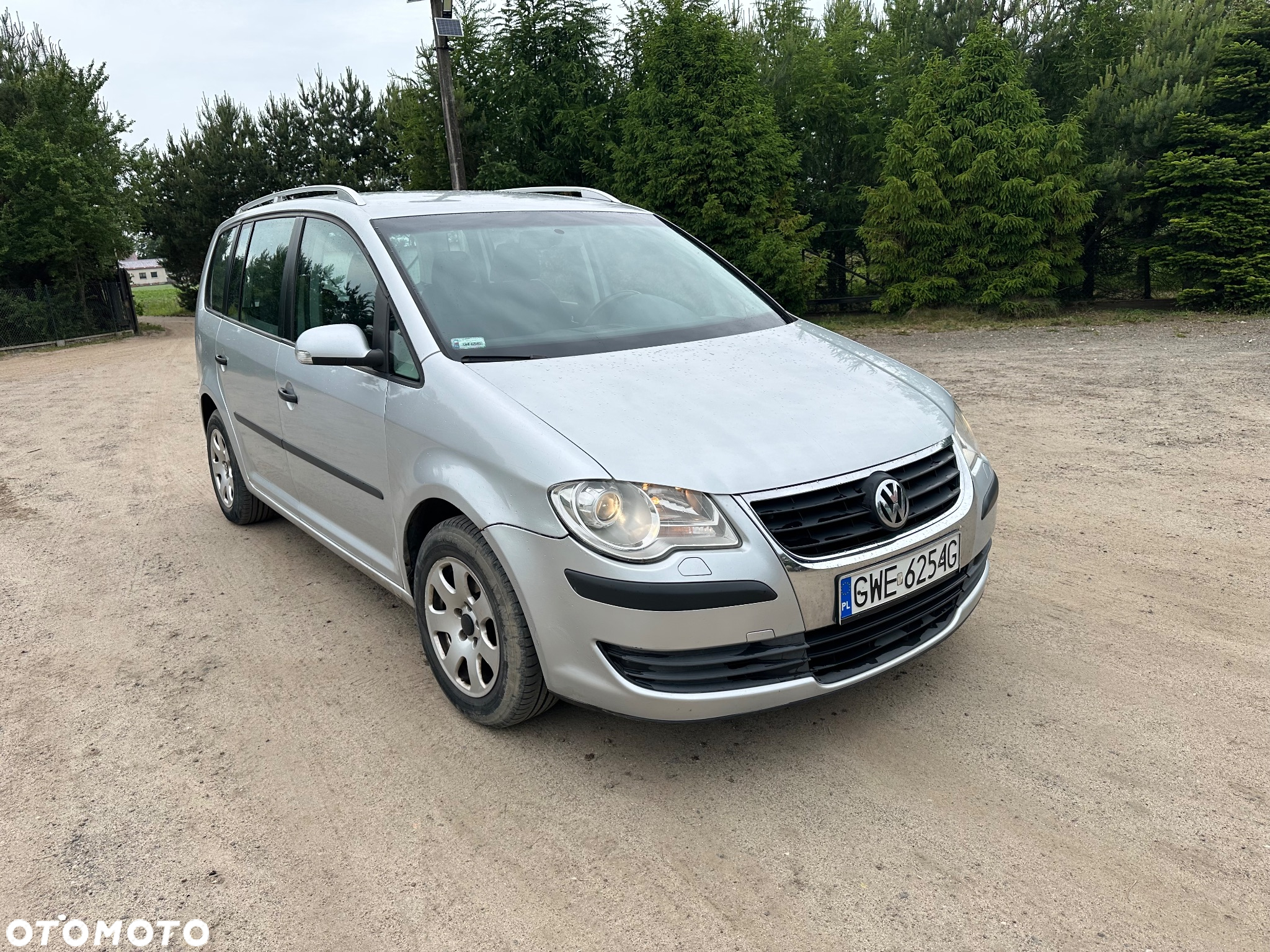 Volkswagen Touran 1.9 TDI Conceptline - 4