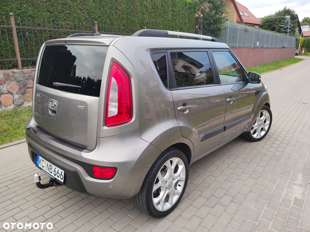 Kia Soul 1.6 CRDI Dream-Team Edition - 11