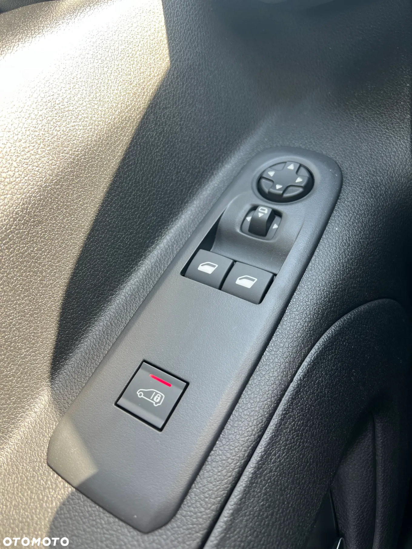 Opel COMBO - 14