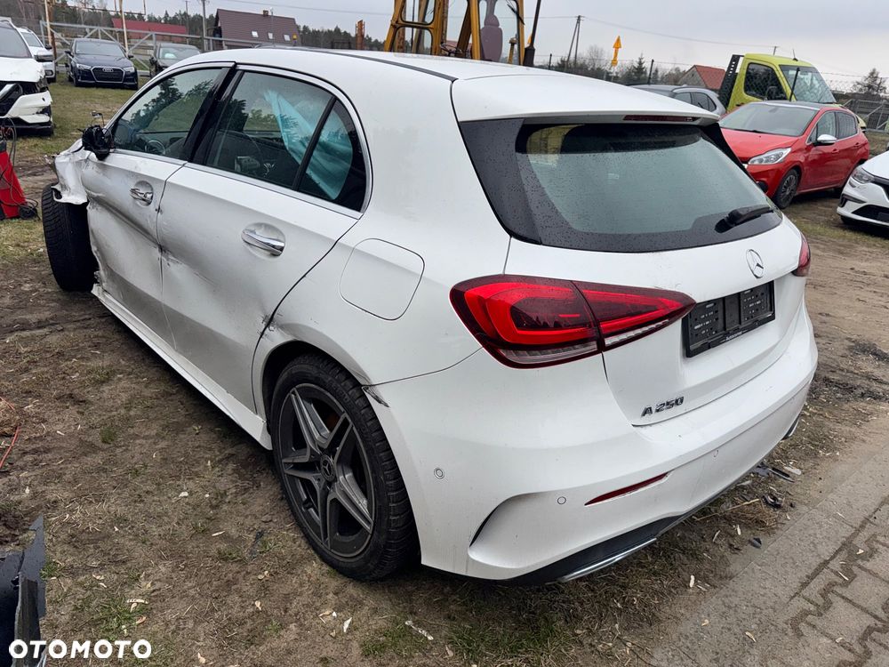 Mercedes-Benz Klasa A 250 Sport 7G-DCT - 7
