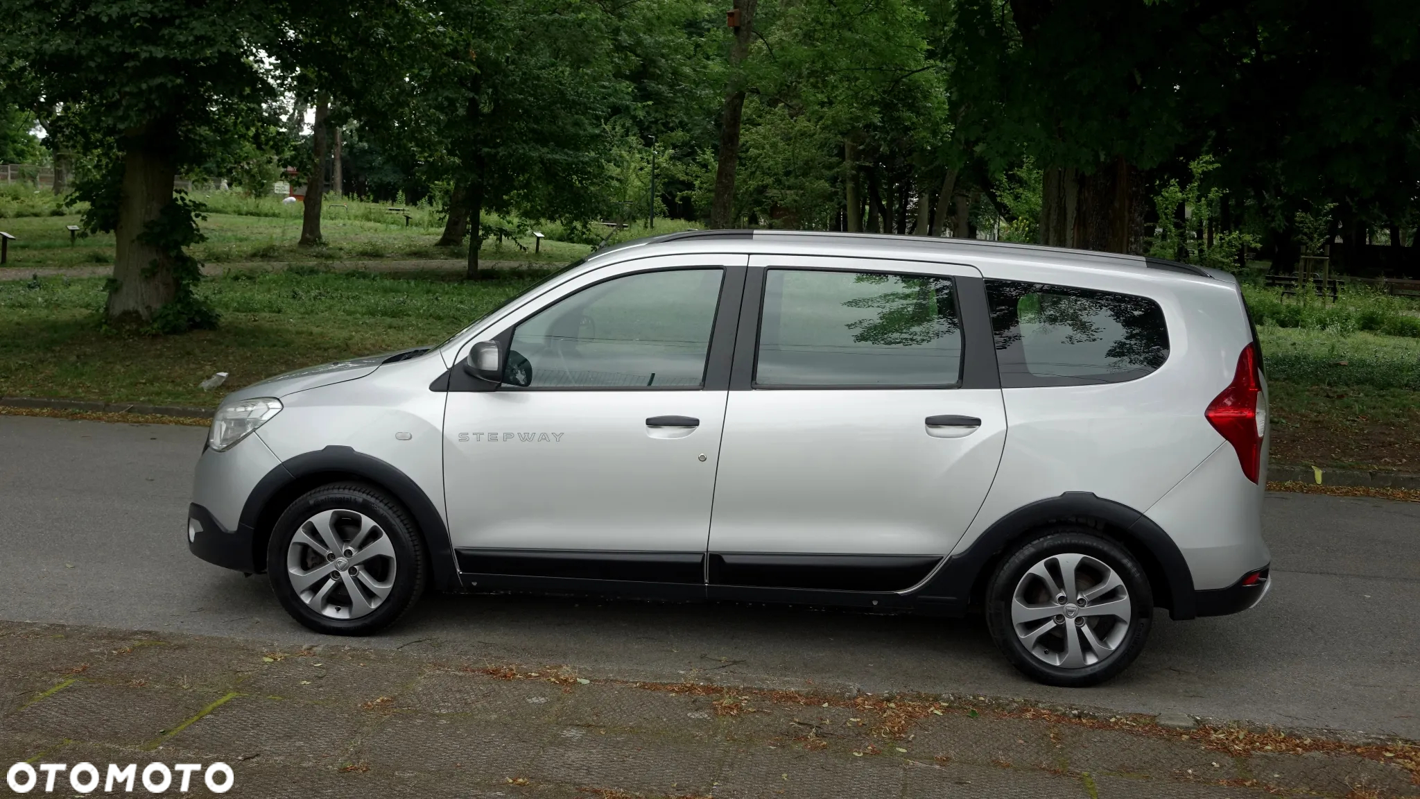 Dacia Lodgy 1.5 dCi Stepway - 28