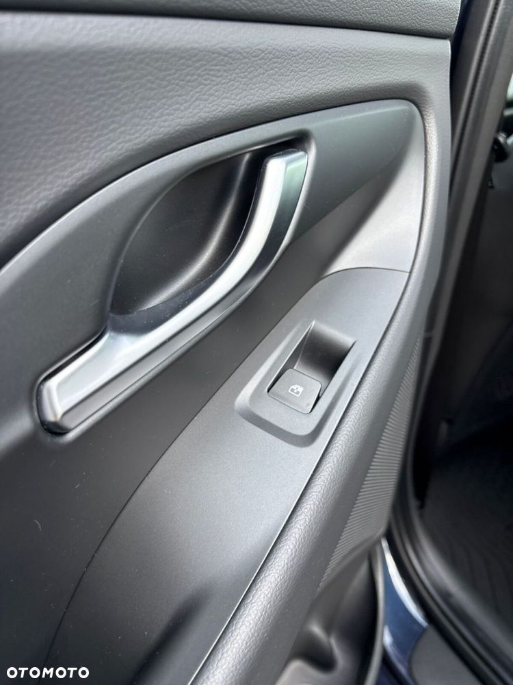 Hyundai i30 - 32