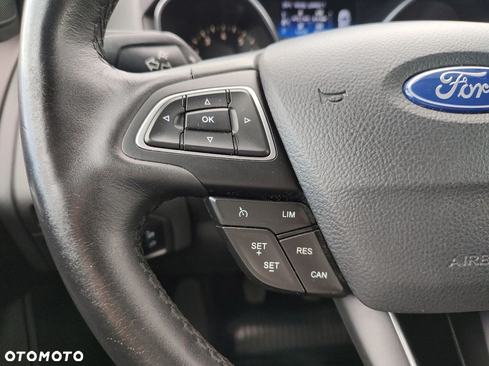 Ford Focus 1.5 EcoBoost Titanium ASS - 26