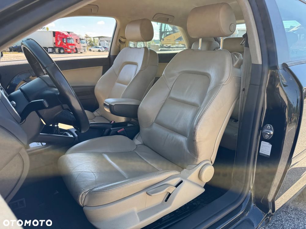 Audi A3 1.6 Ambiente - 4
