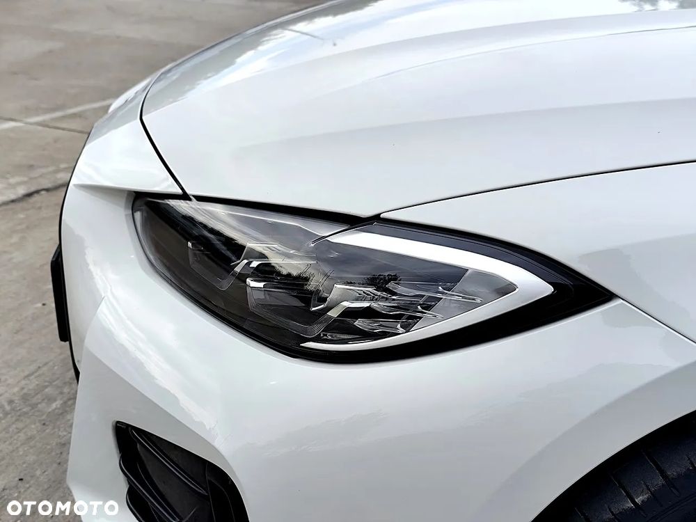 BMW i4 80.7kWh eDrive 35 M Sport - 27