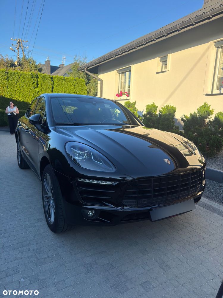 Porsche Macan Standard - 2