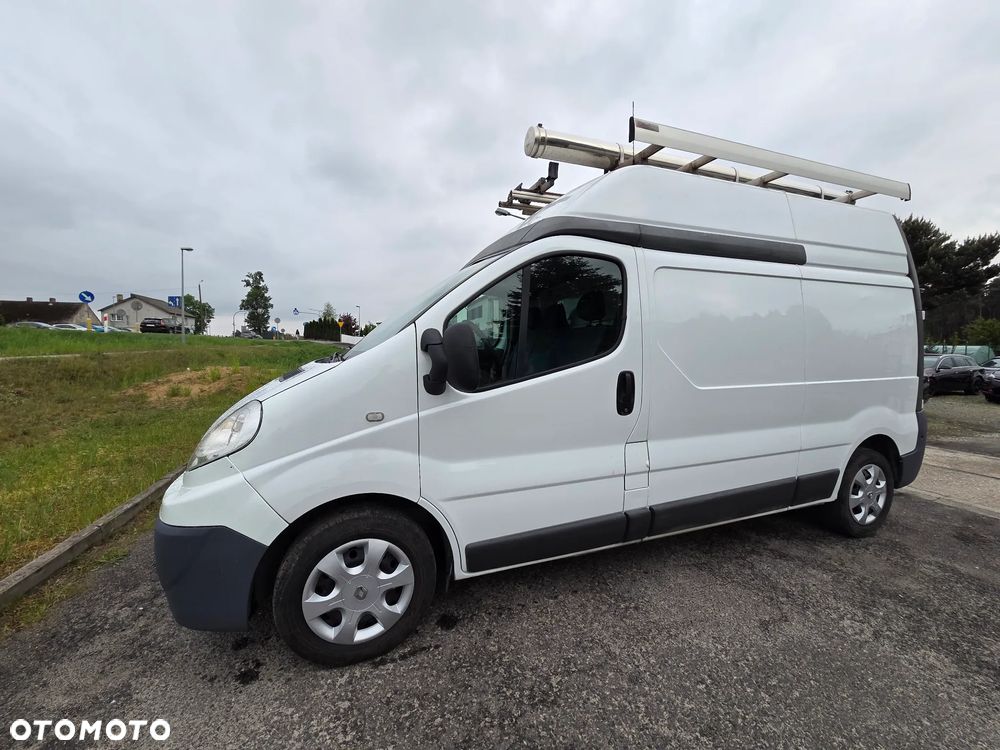 Renault Trafic - 2