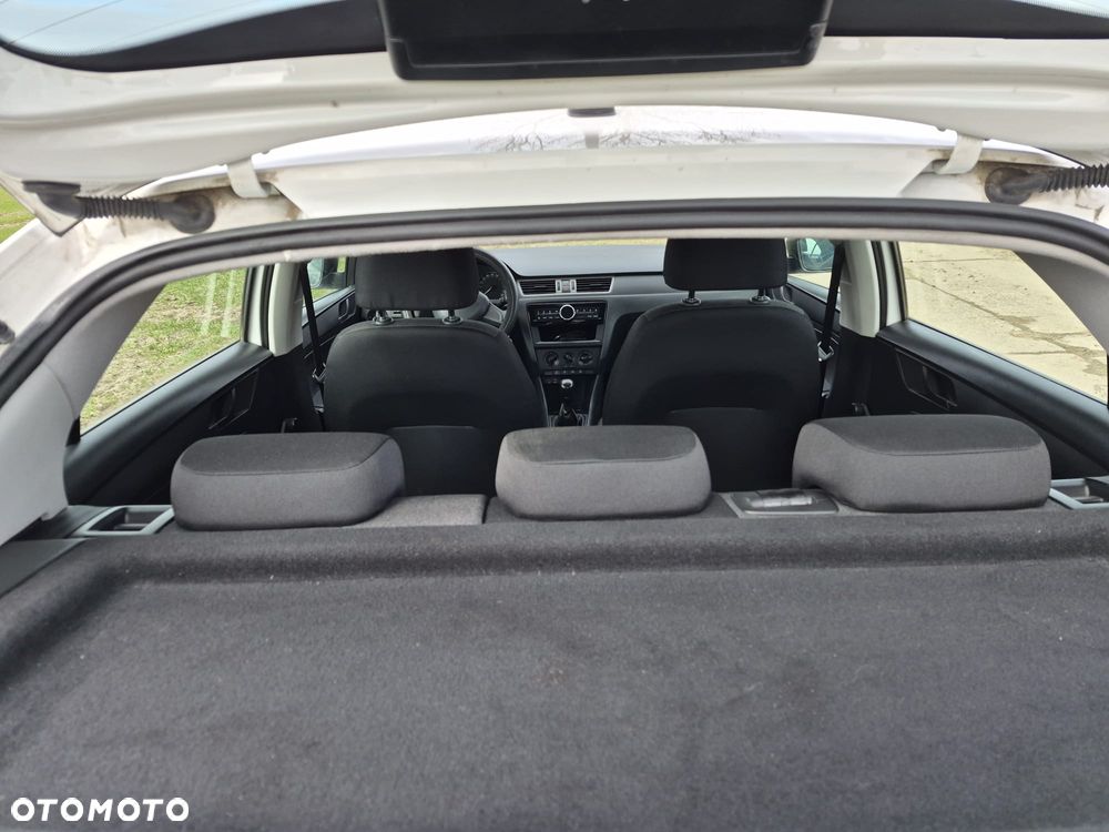 Skoda RAPID 1.2 TSI Active - 15