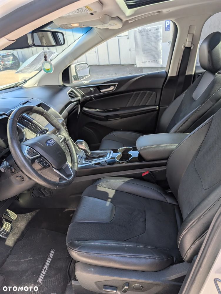 Ford Edge - 10