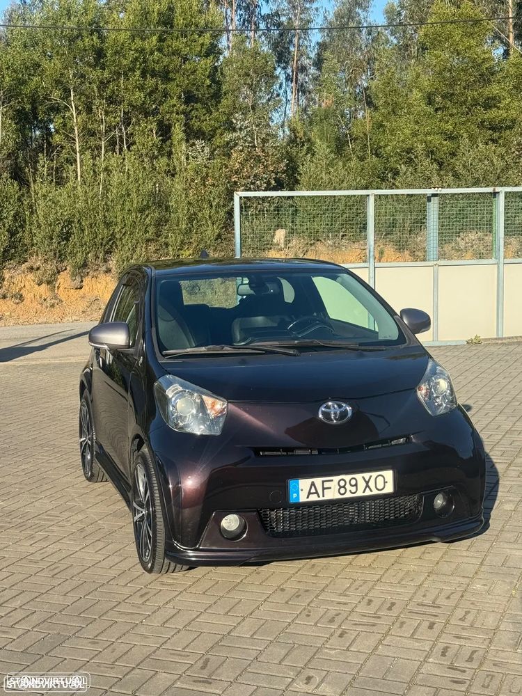 Toyota iQ 1.4 D-4D 2 EP+NAVI+Bluetooth - 1