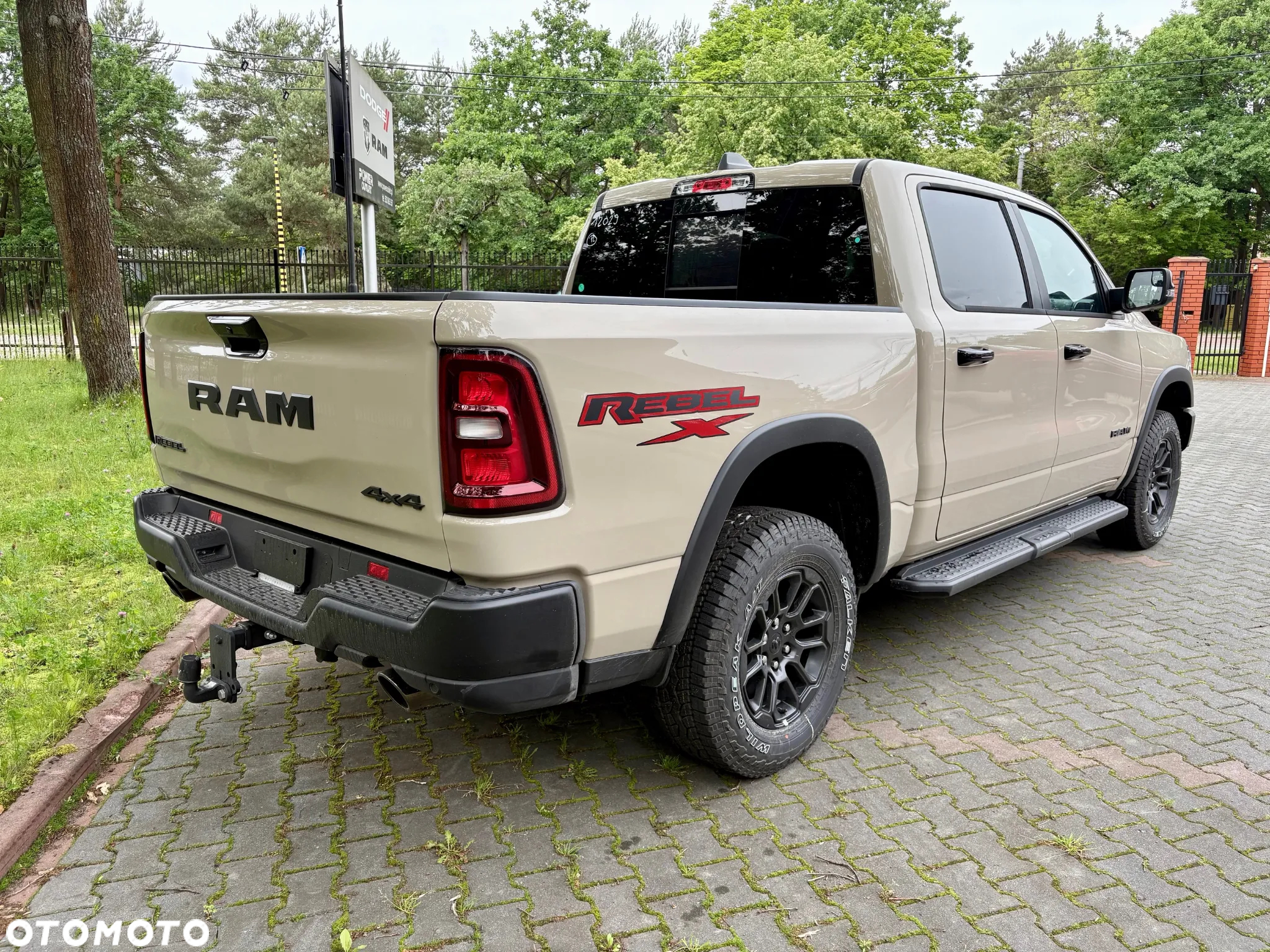 RAM 1500 - 8