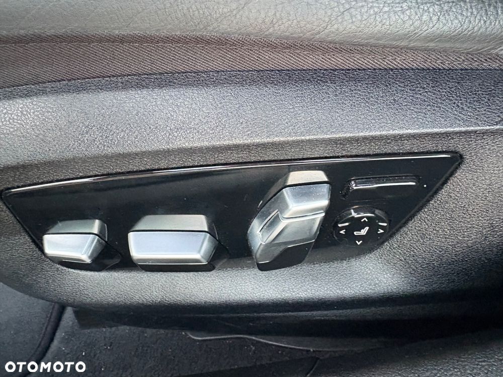 BMW Seria 5 540i xDrive Touring Luxury Line - 20