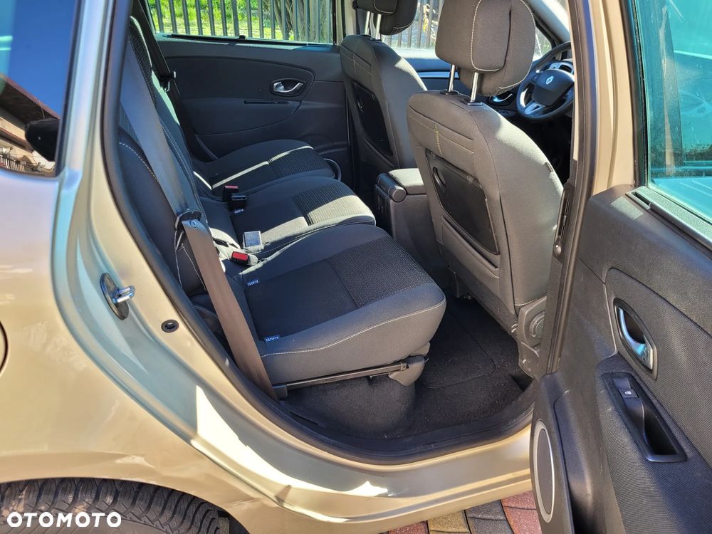 Renault Scenic - 15
