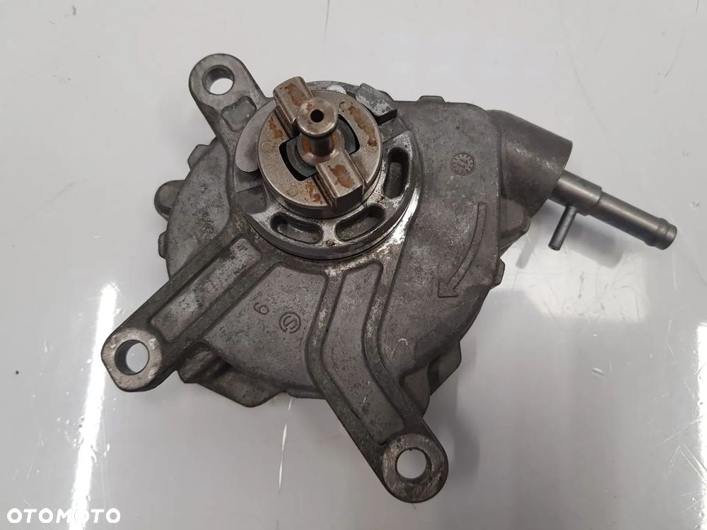 POMPA VACUM Toyota Avensis T27 III 2.0 D4D - 1