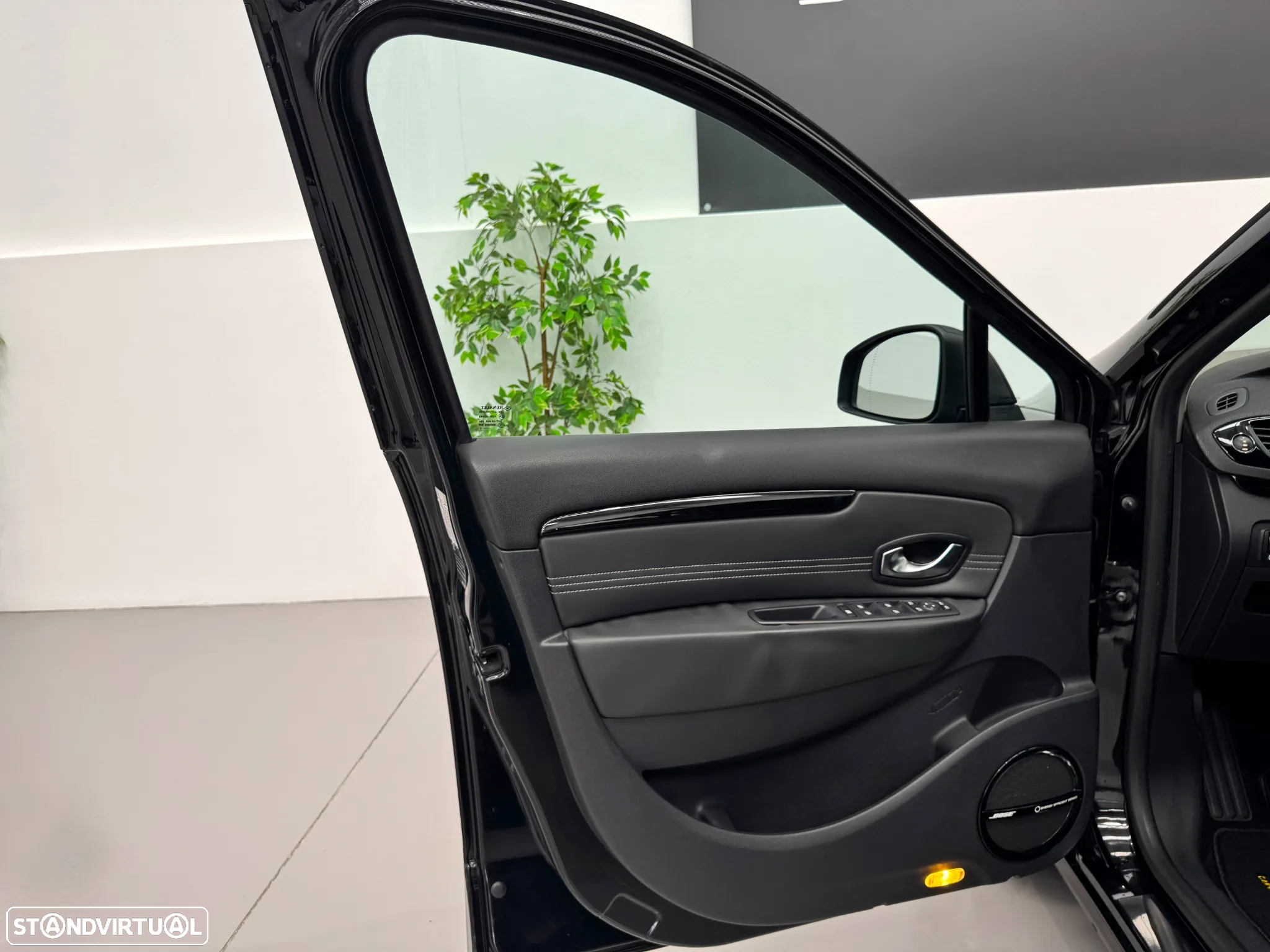 Renault Scénic 1.6 DCi Bose Edition - 16