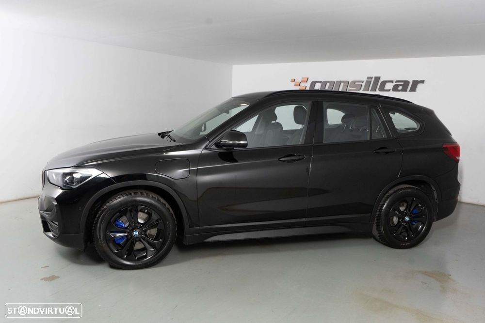 BMW X1 25 e xDrive Corporate Edition - 8