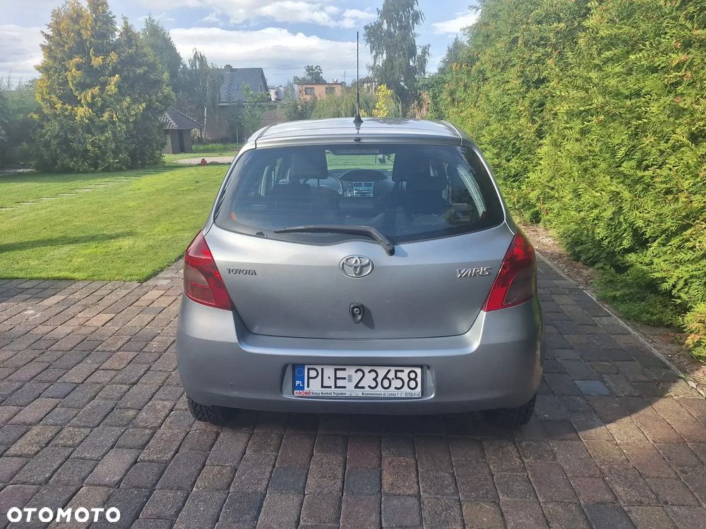 Toyota Yaris 1.3 Prestige - 2