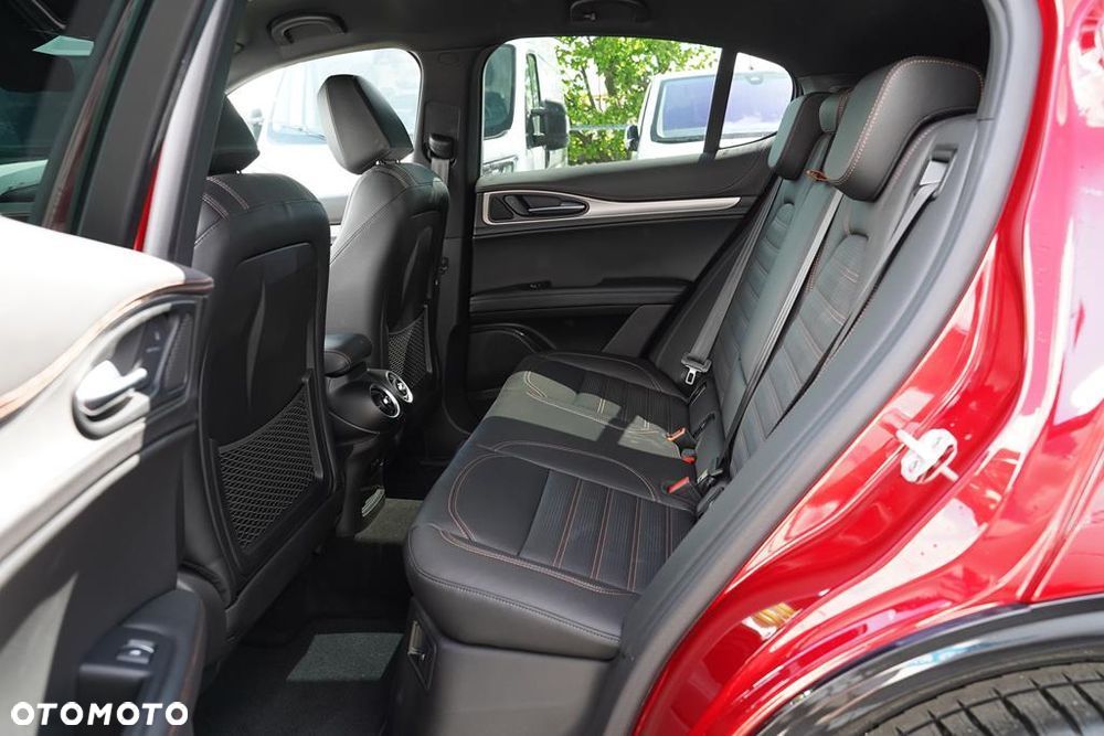 Alfa Romeo Stelvio 2.0 Turbo Intensa Q4 - 9