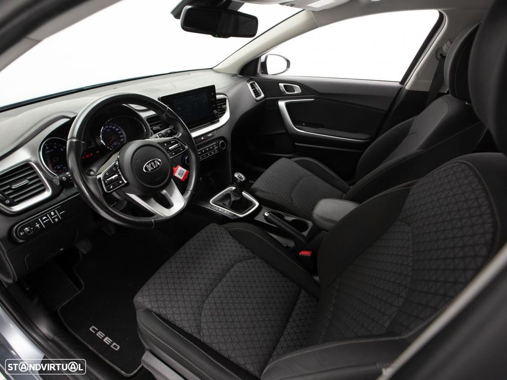 Kia Ceed 1.0 T-GDI Urban - 8