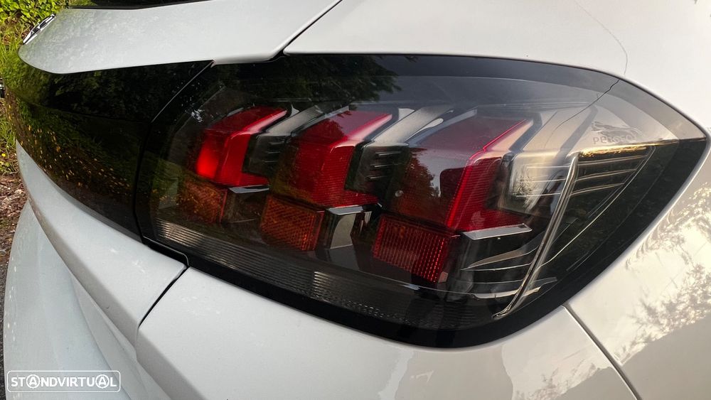 Peugeot 208 PureTech 100 Active Pack - 19