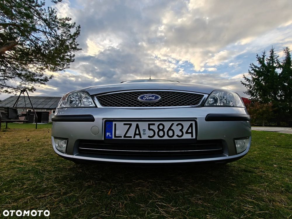 Ford Mondeo - 23
