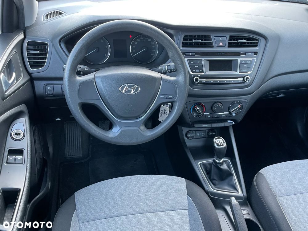 Hyundai i20 1.1 CRDi Passion - 8
