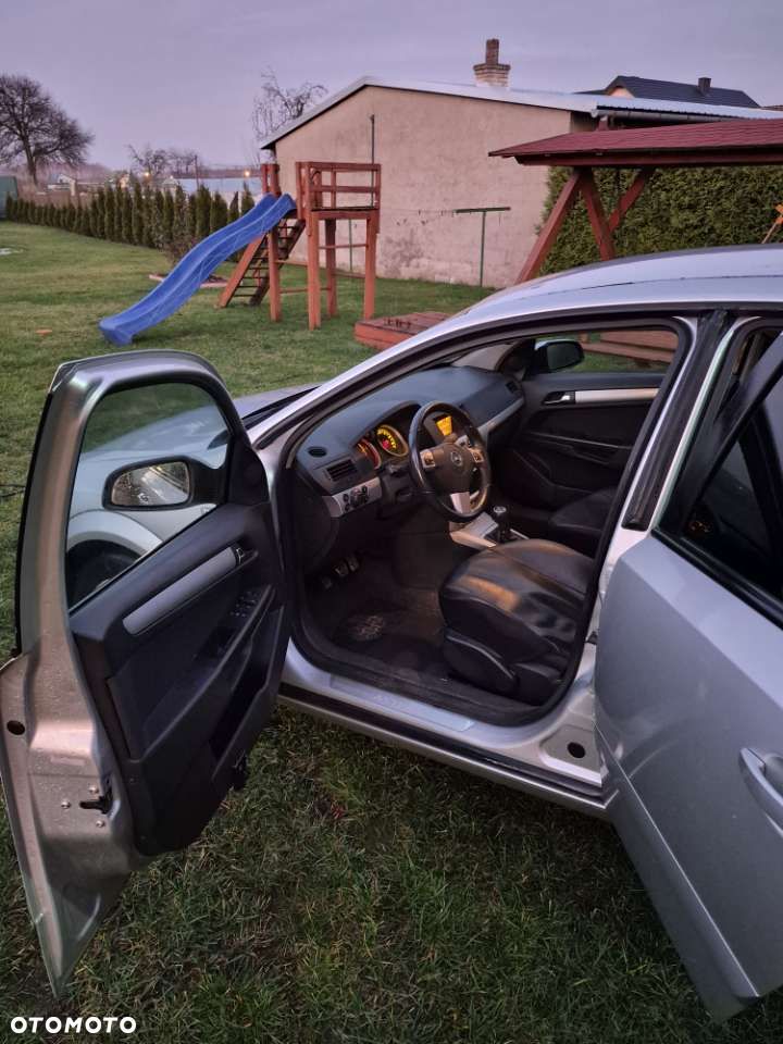 Opel Astra 1.7 CDTI - 9