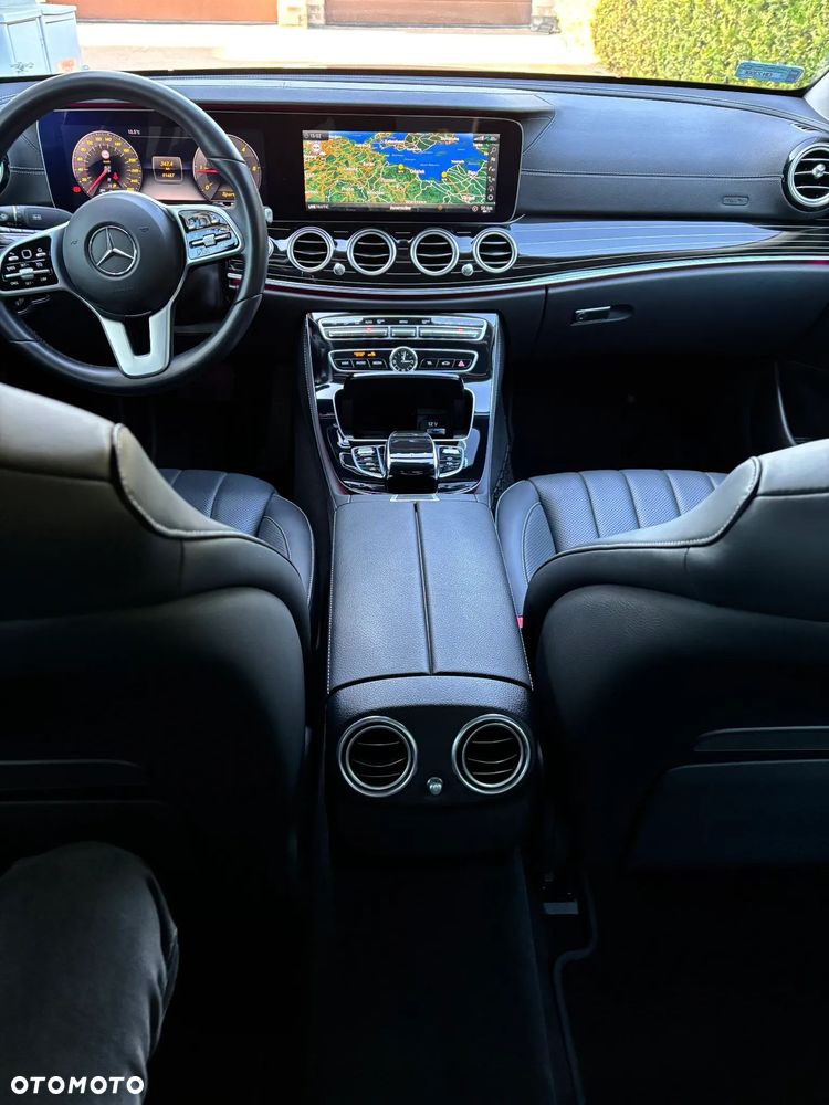 Mercedes-Benz Klasa E 400 d 4-Matic 9G-TRONIC - 8