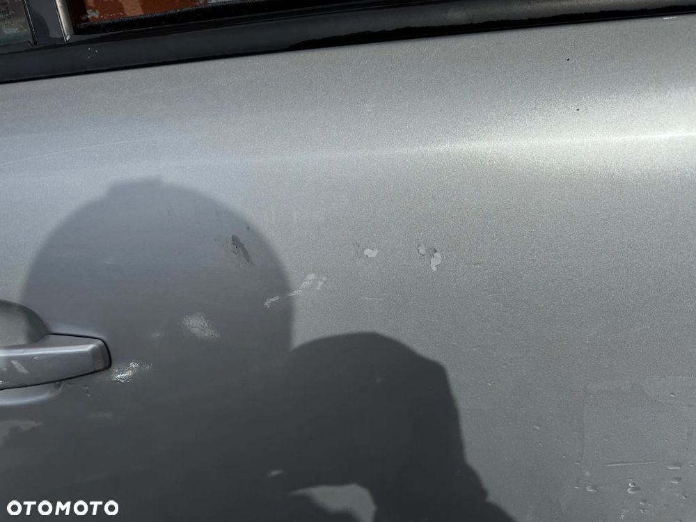 Drzwi prawe Opel Zafira B tył OE - 3