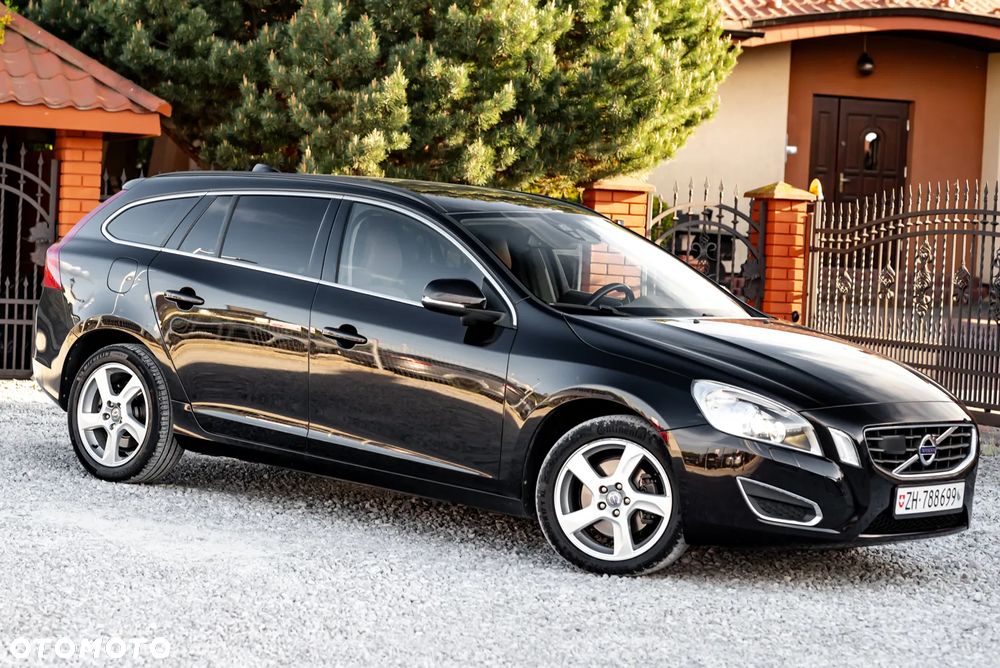 Volvo V60 D3 Geartronic Momentum - 4