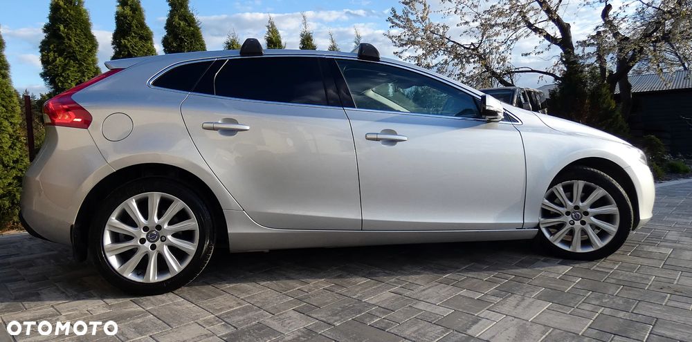 Volvo V40 D2 Summum - 34