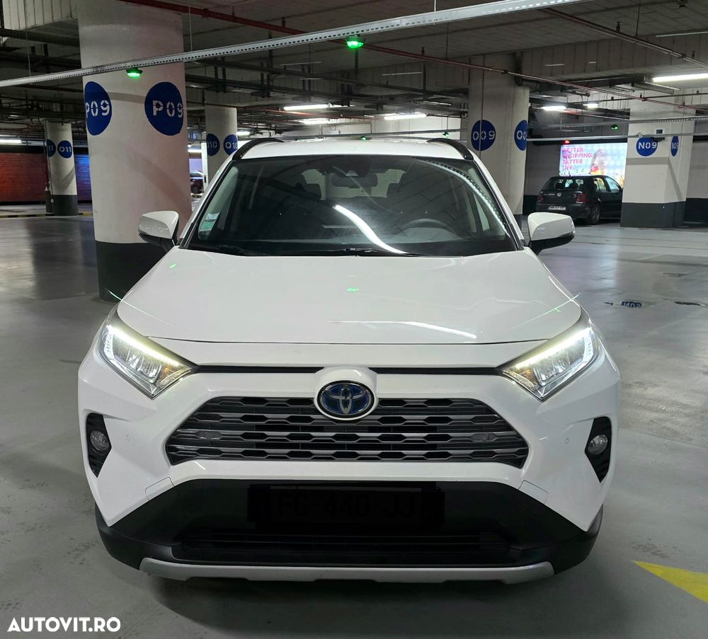 Toyota RAV4 - 10