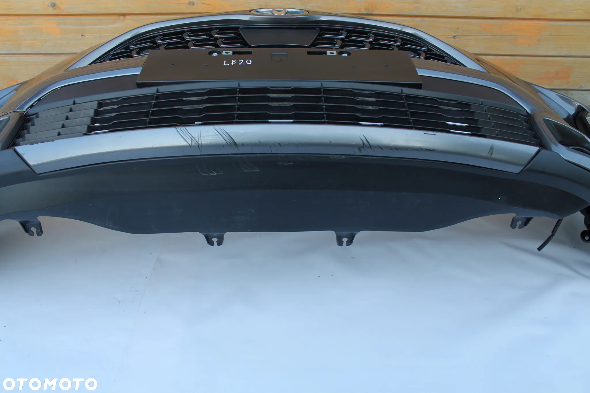 Toyota Yaris Cross zderzak przedni  kompletny 4x PDC Radar - 8