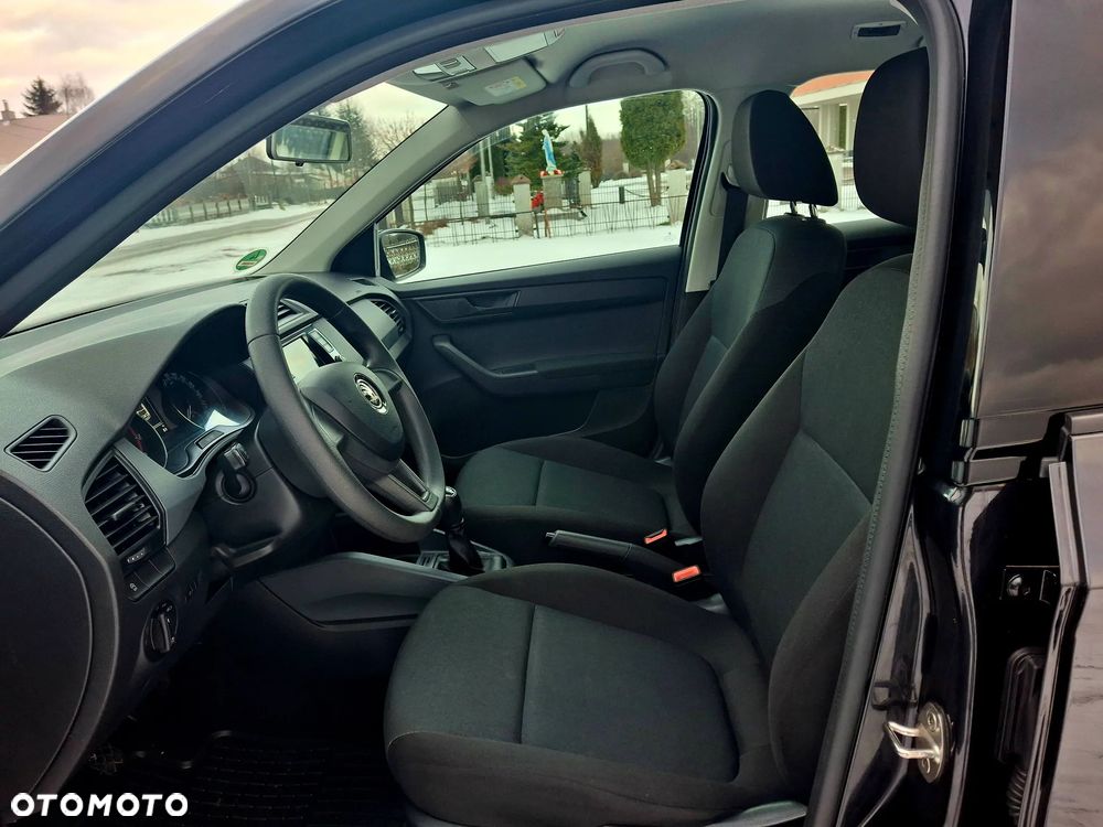 Skoda Fabia 1.0 MPI Joy - 21