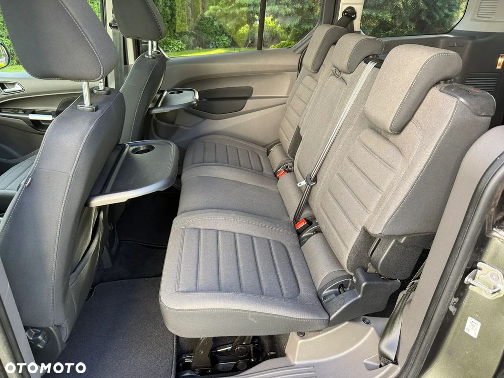 Ford Tourneo Connect Grand - 10