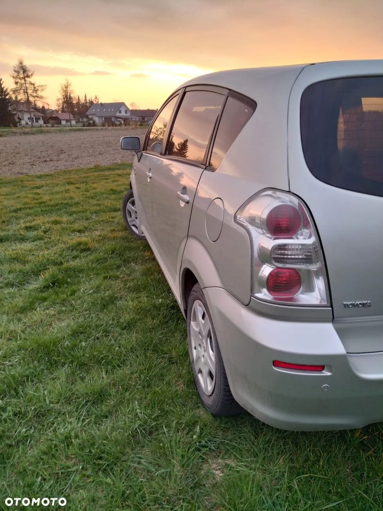 Toyota Corolla Verso 1.8 Executive - 7