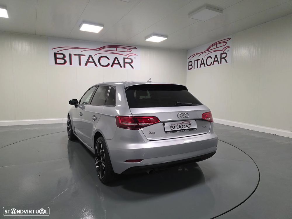 Audi A3 Sportback 1.6 TDI Design - 17