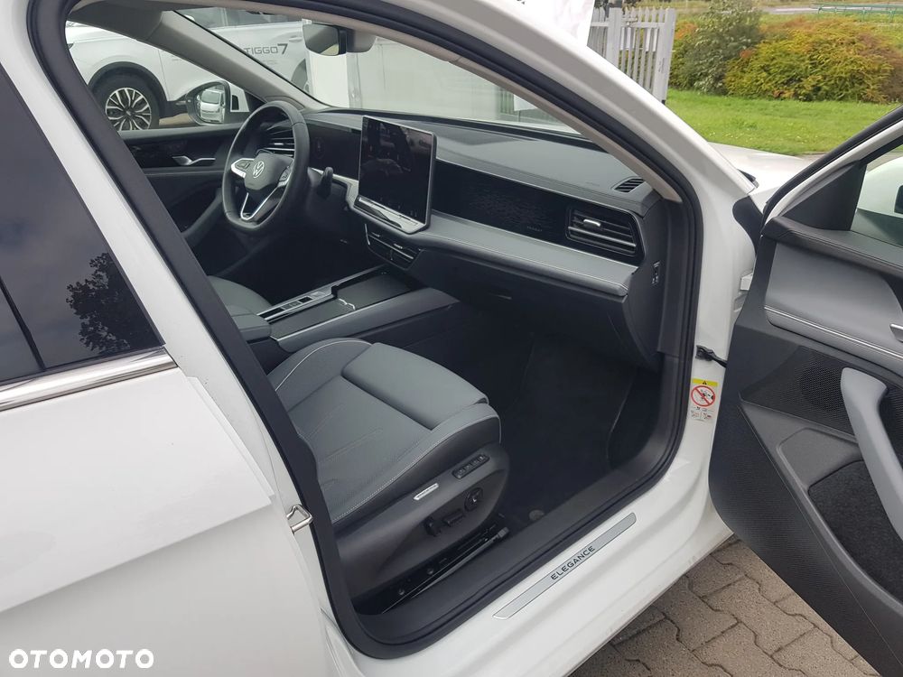 Volkswagen Passat - 30