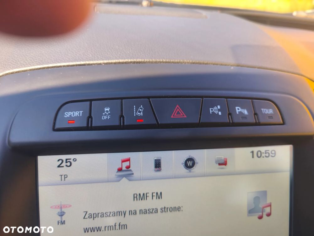 Opel Insignia 2.0 CDTI 4x4 Automatik Sport - 32