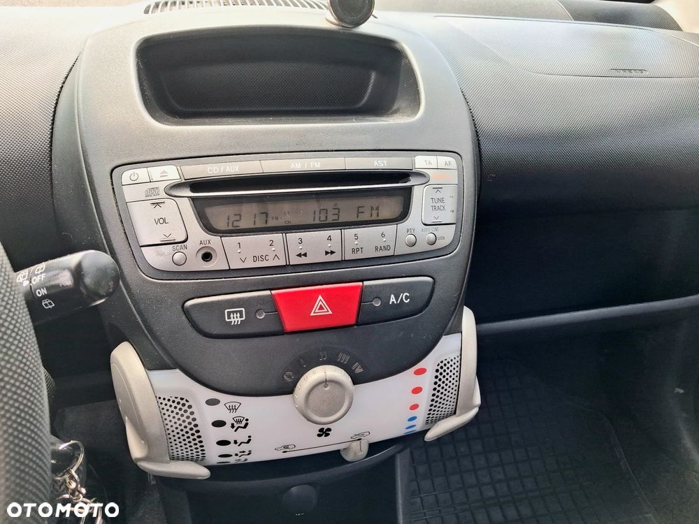 Toyota Aygo 1.0 VVT-i - 18