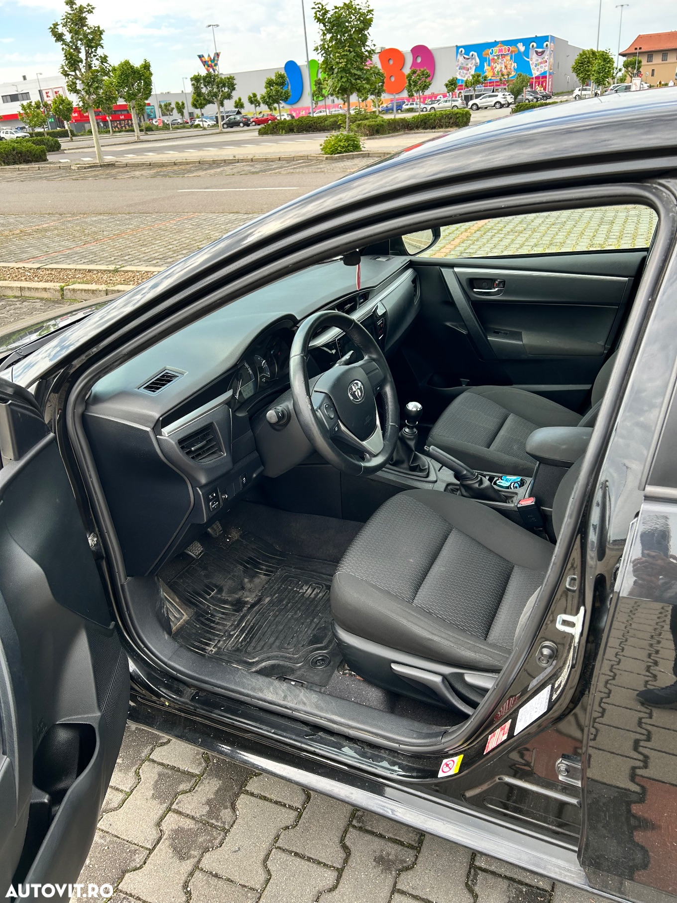 Toyota Corolla 1.6 Luna - 27