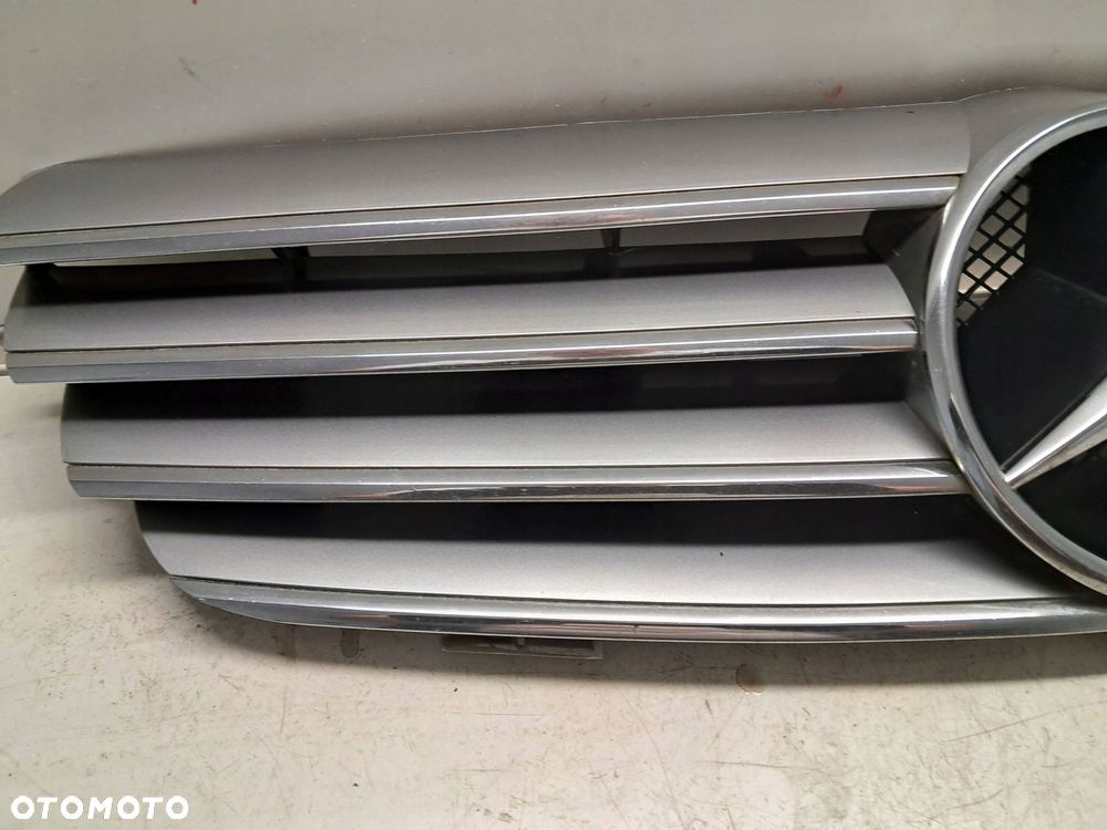 mercedes-benz clk w209 grill atrapa zderzaka przedniego a2098800183 - 8