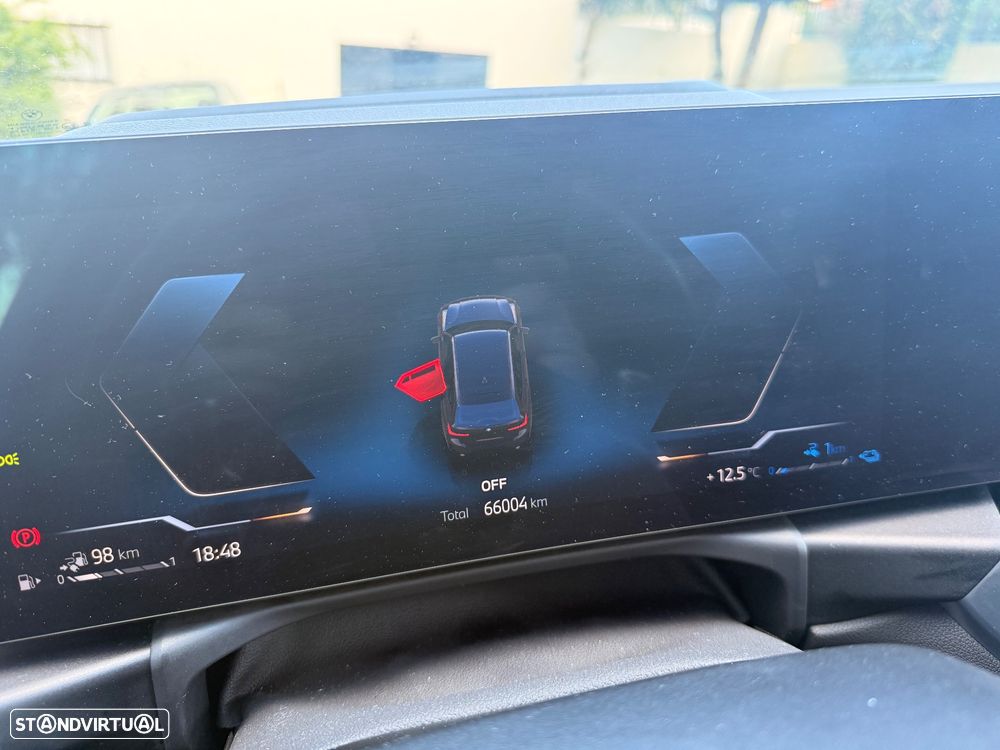 BMW 330 e Aut. M Sport - 33