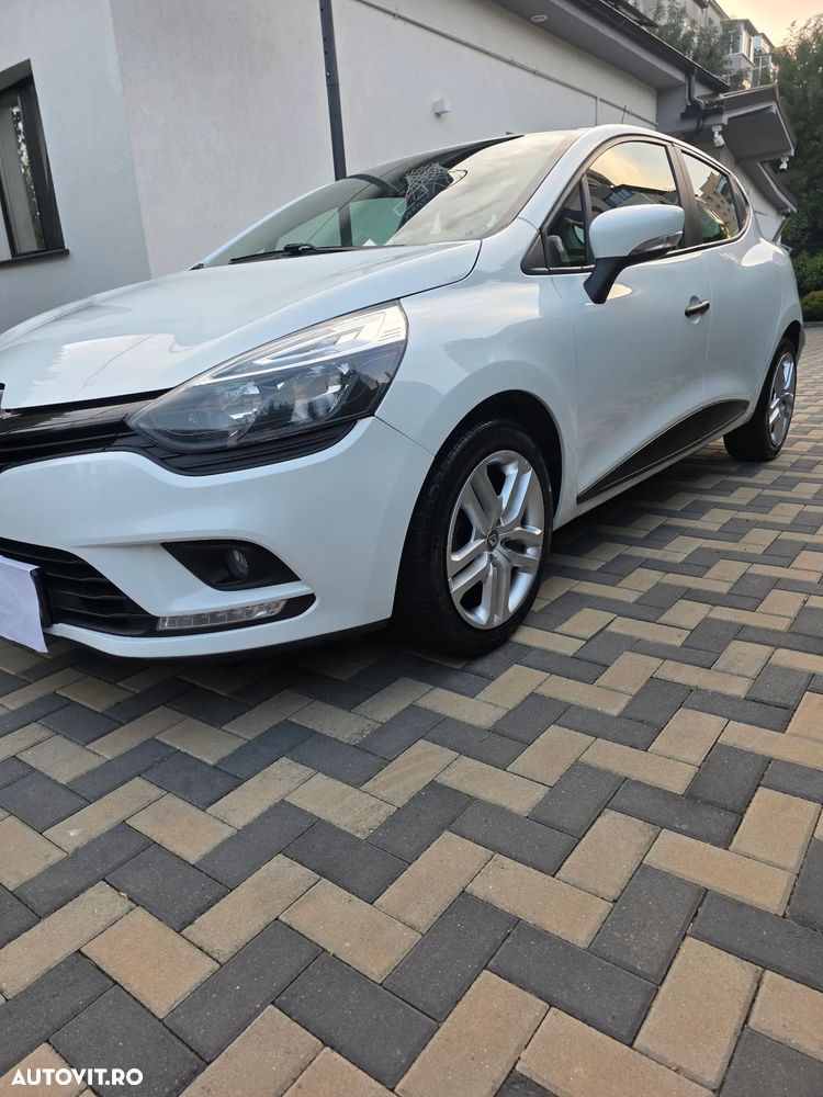 Renault Clio - 2