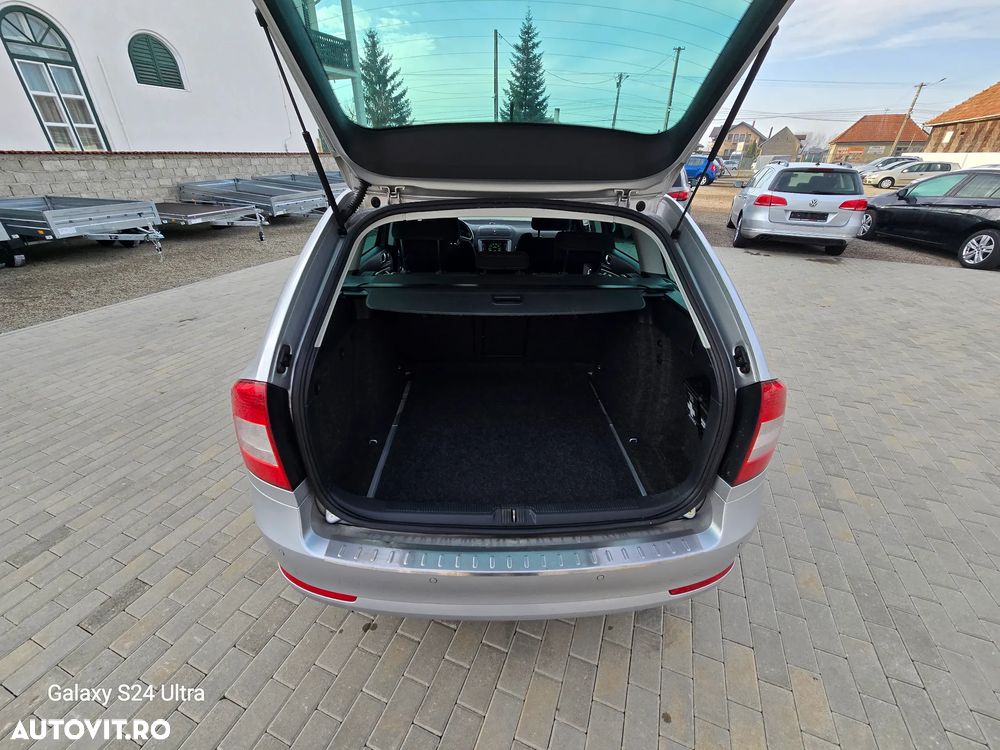 Skoda Octavia 2.0 TDI DPF Ambition - 10