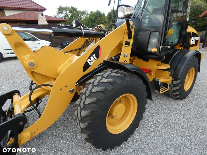 Caterpillar CAT 908M z Niemiec / Tylko 2.855mtg serwisowany / - 23