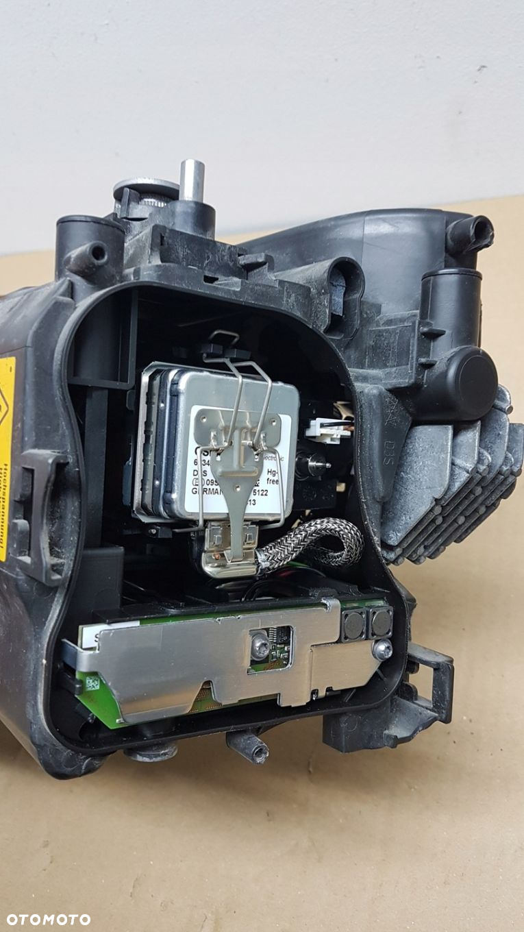 LAMPA PRZÓD PRAWA AUDI A1 8X BI-XENON LED 10-14 - 16