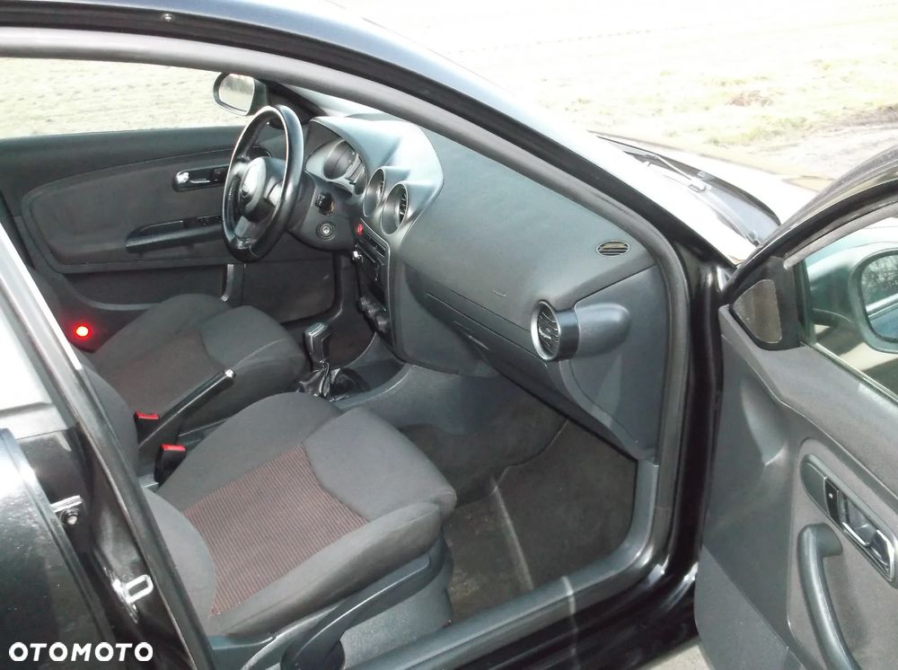 Seat Ibiza 1.4 16V Sport Edition - 10