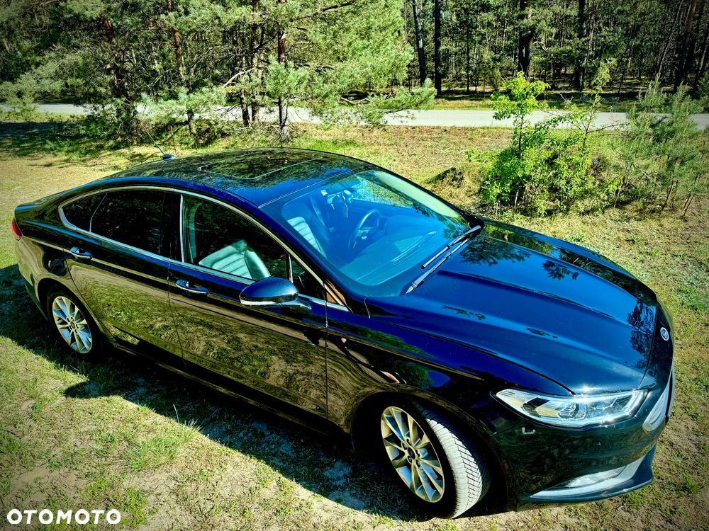 Ford Fusion - 12