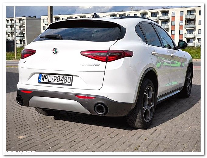 Alfa Romeo Stelvio 2.0 Turbo 16V AT8-Q4 Executive - 14
